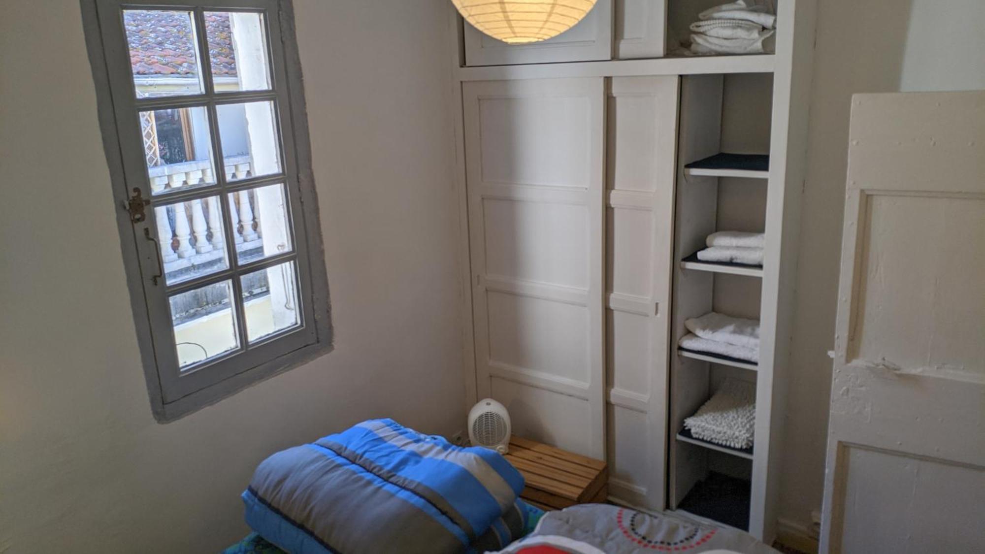 Tiny House 1, 2 Ou 3 Personnes Soeursgrises Beziers Centre Historique Coeur De L'Herault Capitale D'Occitanie Exterior foto
